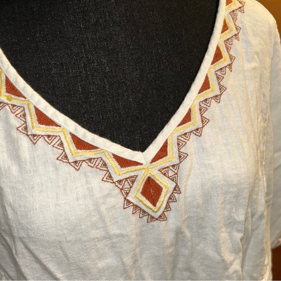 Sonoma white linen short sleeve top with geometric embroidery 2X peasant core - Picture 5 of 10